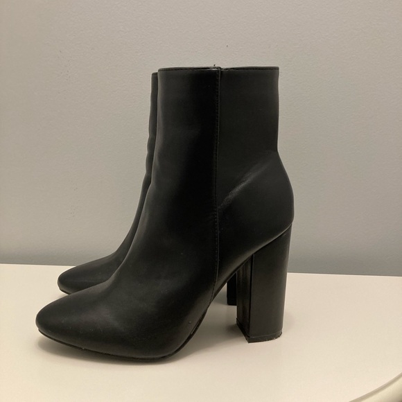 Black faux leather booties - Picture 2 of 4